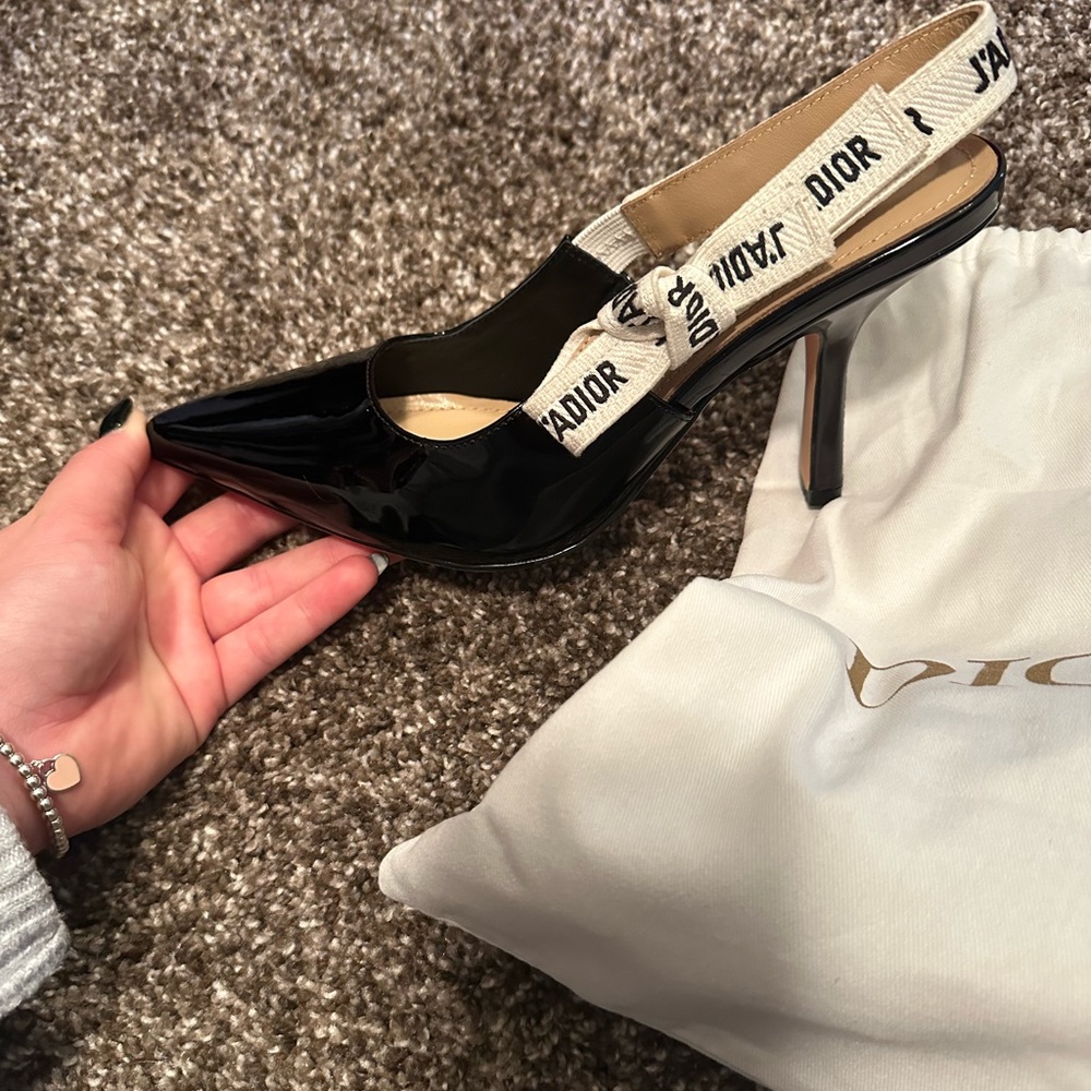 COPY - J’ADIOR Slingback Pump